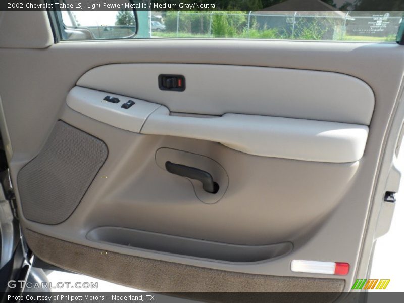 Light Pewter Metallic / Medium Gray/Neutral 2002 Chevrolet Tahoe LS
