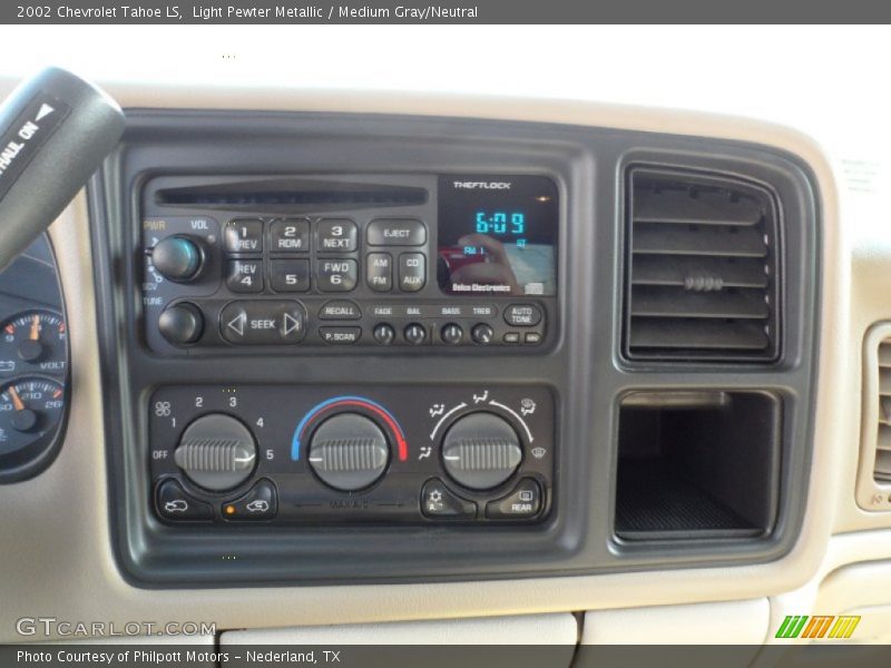 Controls of 2002 Tahoe LS
