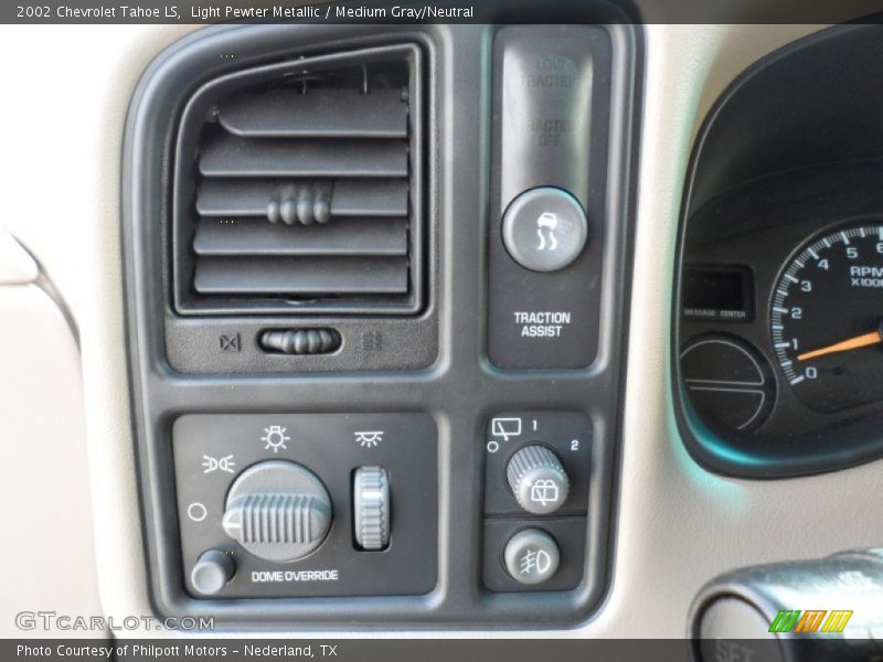 Controls of 2002 Tahoe LS