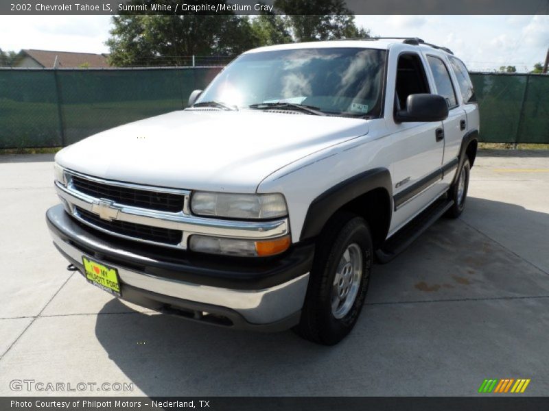 Summit White / Graphite/Medium Gray 2002 Chevrolet Tahoe LS