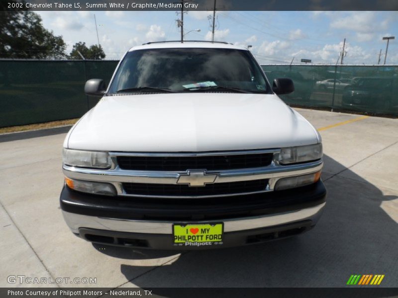 Summit White / Graphite/Medium Gray 2002 Chevrolet Tahoe LS