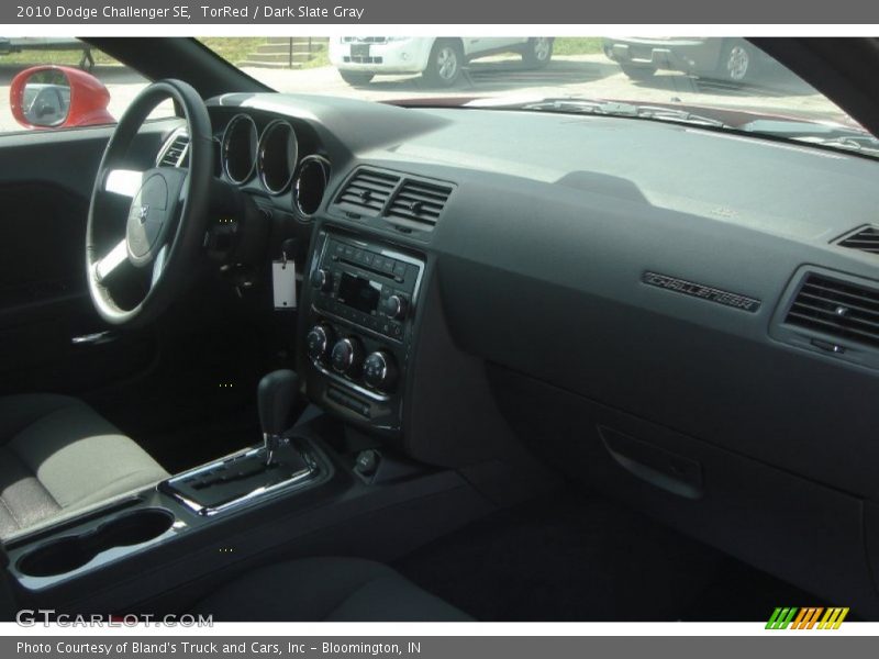 TorRed / Dark Slate Gray 2010 Dodge Challenger SE