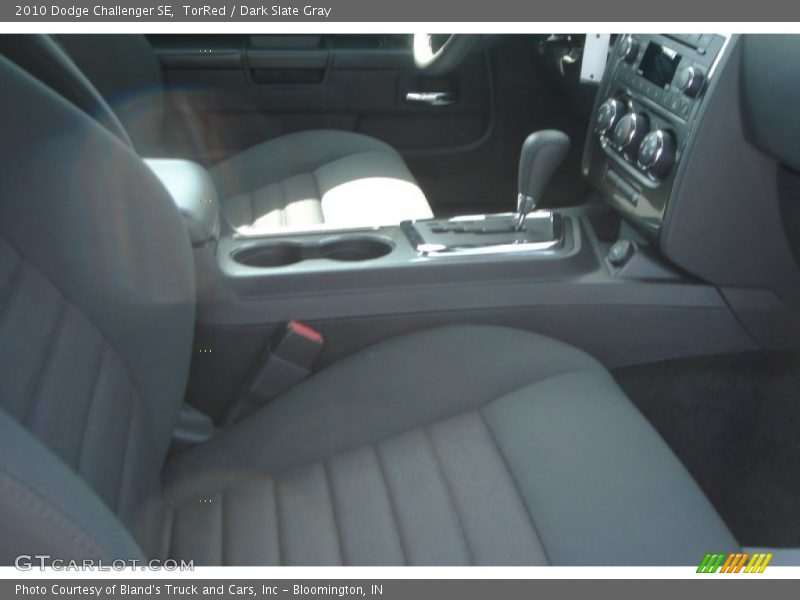 TorRed / Dark Slate Gray 2010 Dodge Challenger SE