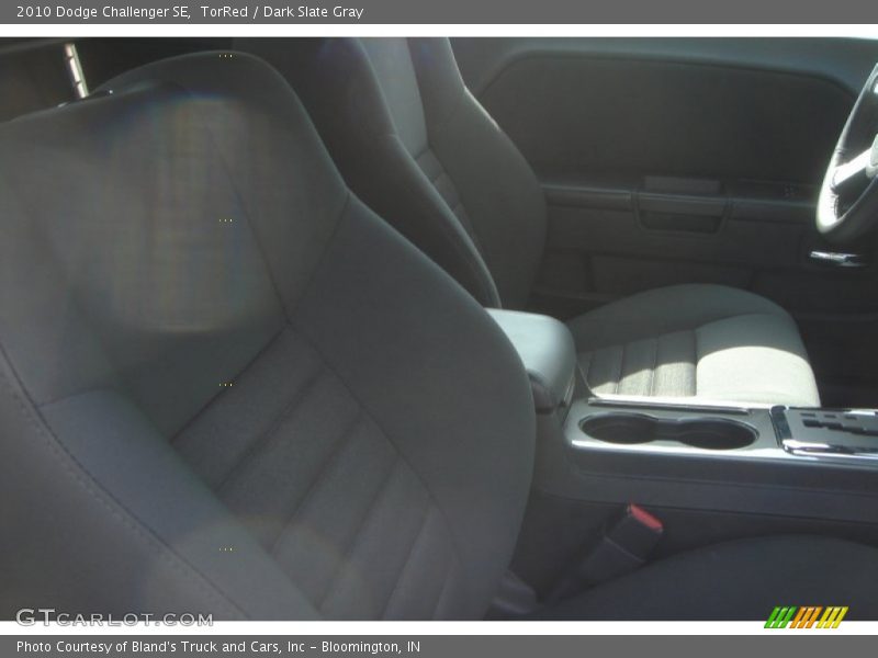 TorRed / Dark Slate Gray 2010 Dodge Challenger SE