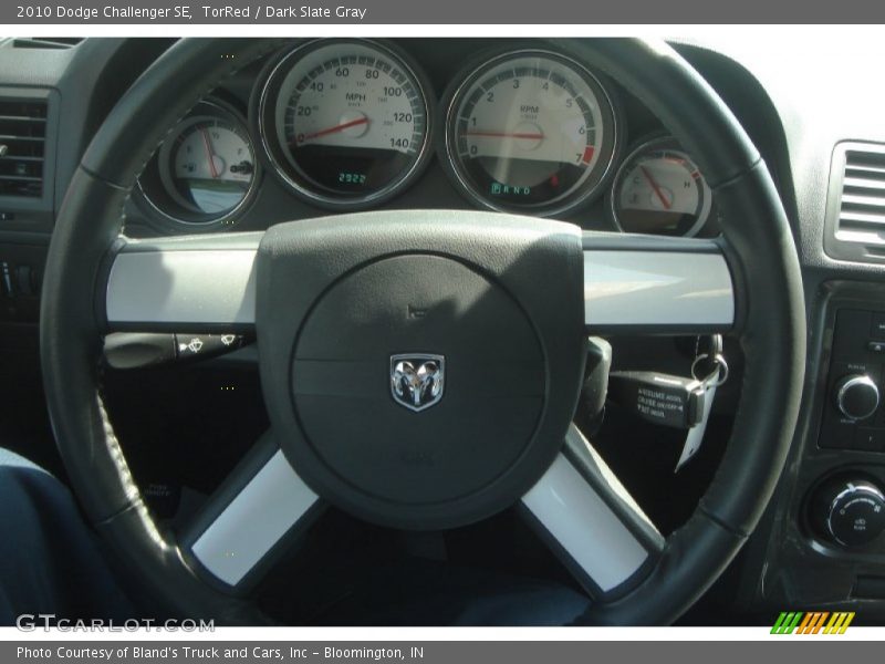 TorRed / Dark Slate Gray 2010 Dodge Challenger SE