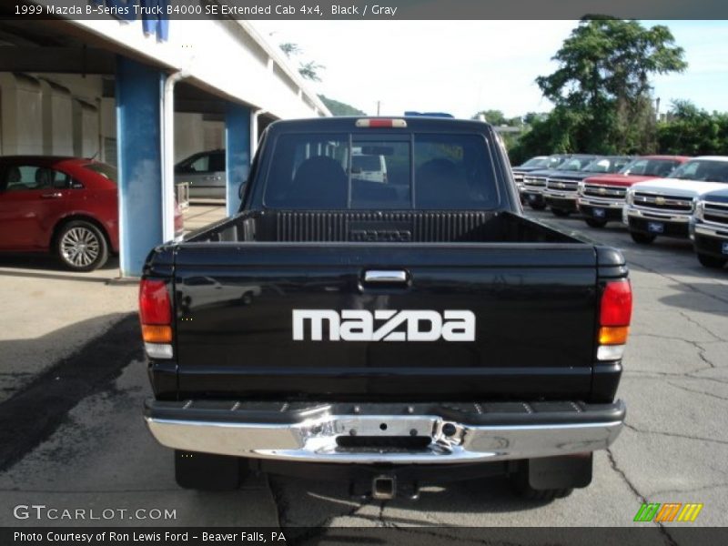 Black / Gray 1999 Mazda B-Series Truck B4000 SE Extended Cab 4x4