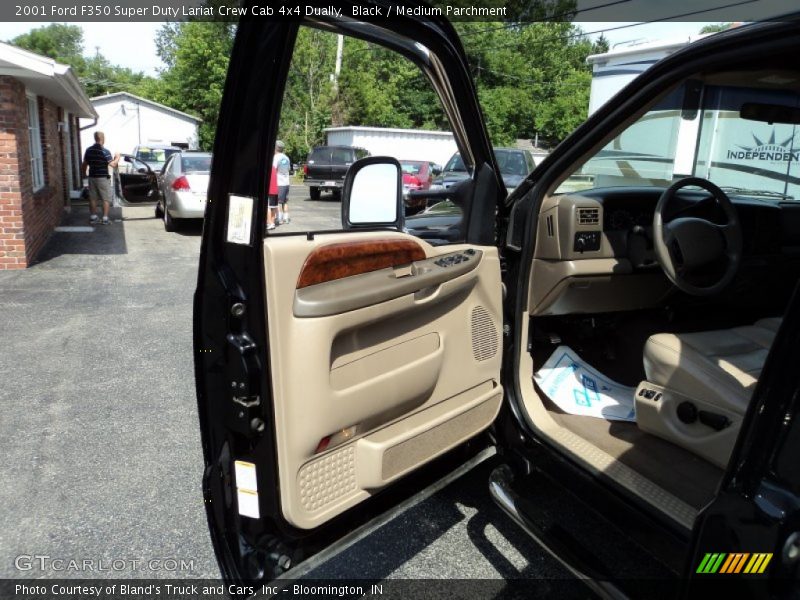  2001 F350 Super Duty Lariat Crew Cab 4x4 Dually Medium Parchment Interior