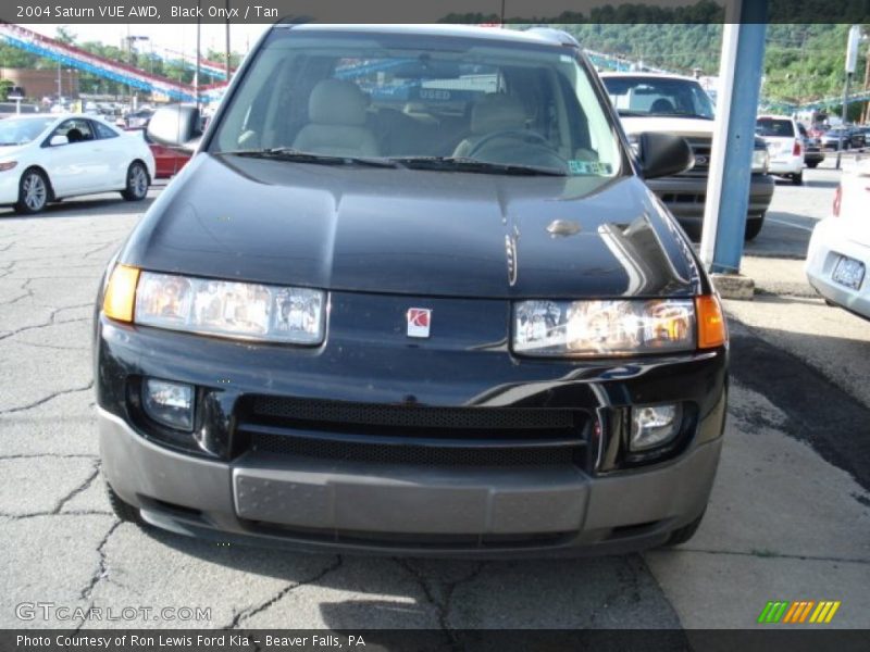 Black Onyx / Tan 2004 Saturn VUE AWD