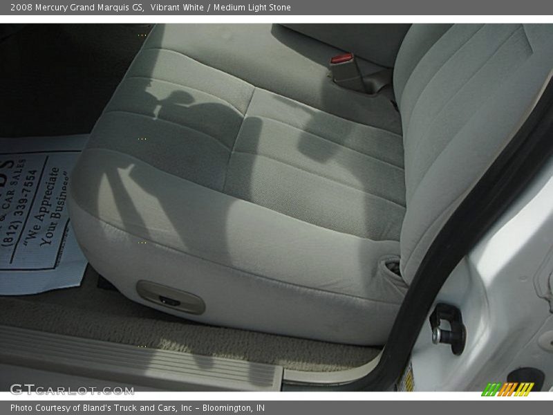 Vibrant White / Medium Light Stone 2008 Mercury Grand Marquis GS