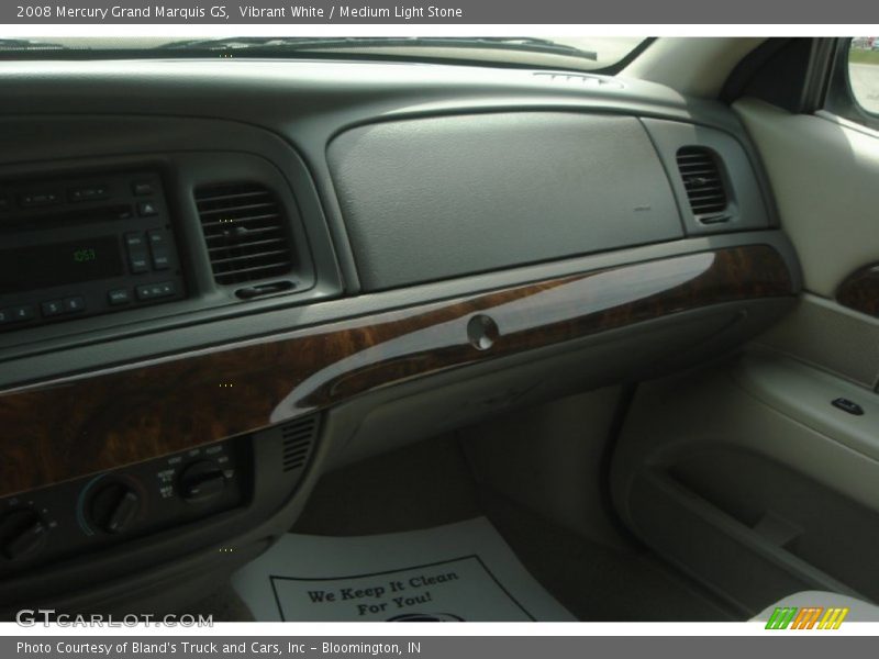 Vibrant White / Medium Light Stone 2008 Mercury Grand Marquis GS