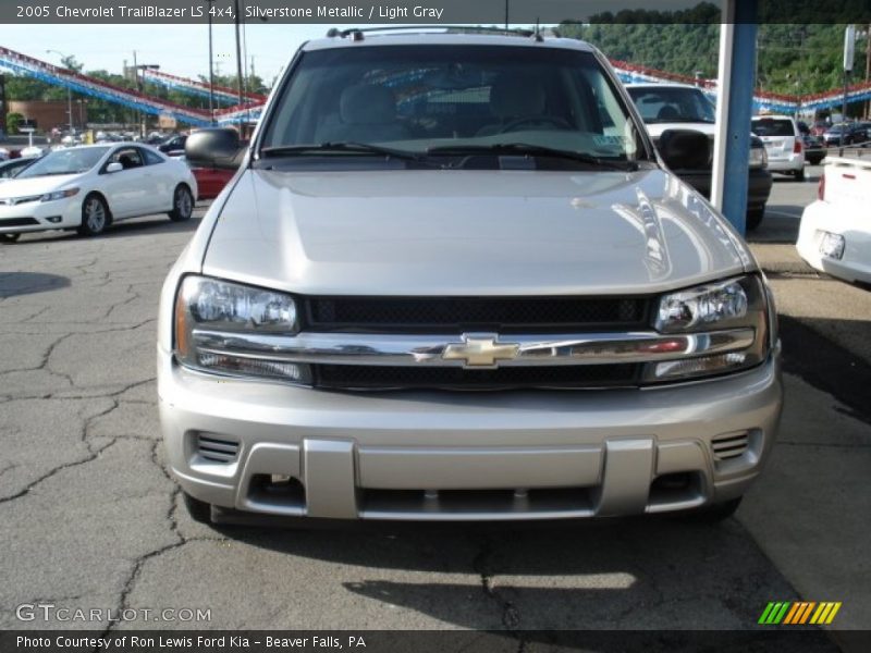 Silverstone Metallic / Light Gray 2005 Chevrolet TrailBlazer LS 4x4