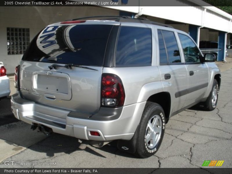 Silverstone Metallic / Light Gray 2005 Chevrolet TrailBlazer LS 4x4