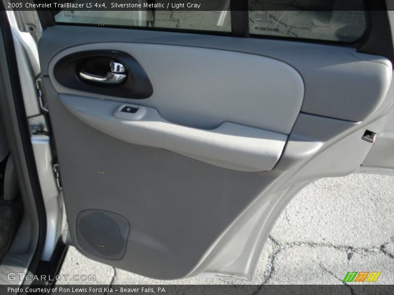 Silverstone Metallic / Light Gray 2005 Chevrolet TrailBlazer LS 4x4