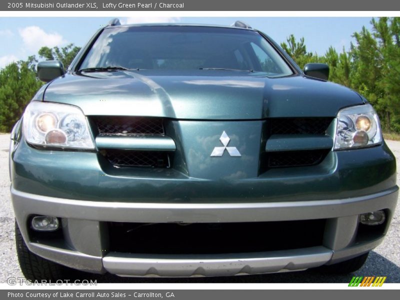 Lofty Green Pearl / Charcoal 2005 Mitsubishi Outlander XLS