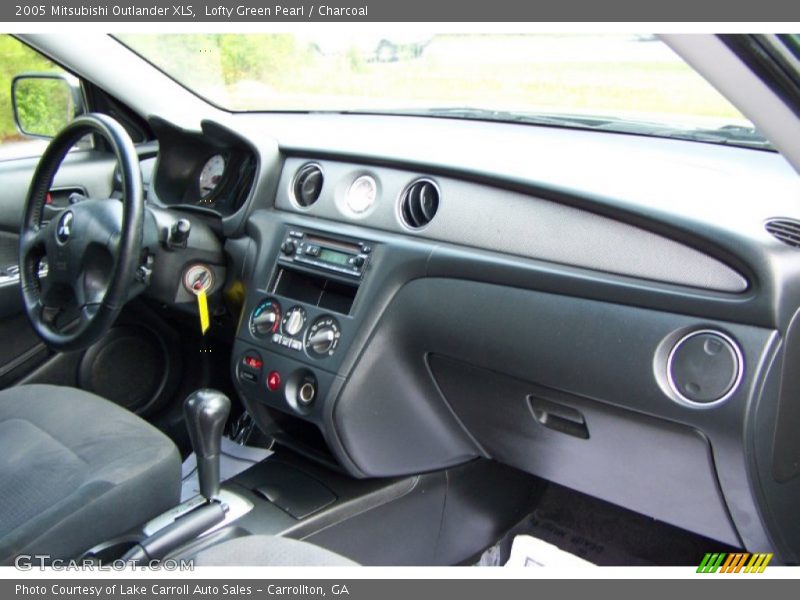 Lofty Green Pearl / Charcoal 2005 Mitsubishi Outlander XLS