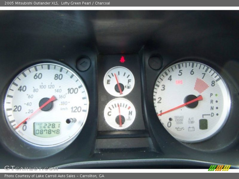 Lofty Green Pearl / Charcoal 2005 Mitsubishi Outlander XLS