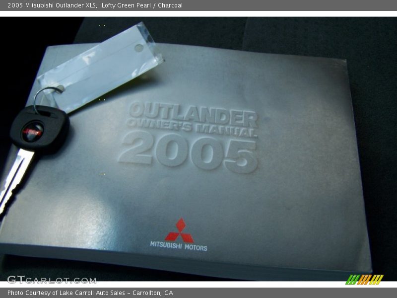 Lofty Green Pearl / Charcoal 2005 Mitsubishi Outlander XLS
