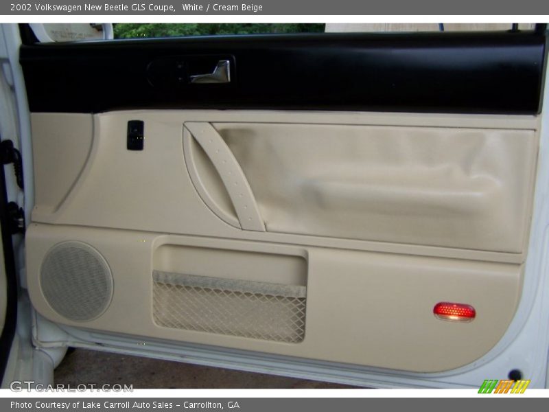 White / Cream Beige 2002 Volkswagen New Beetle GLS Coupe