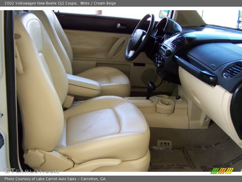 White / Cream Beige 2002 Volkswagen New Beetle GLS Coupe