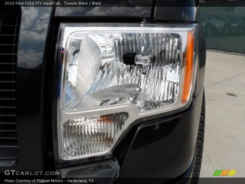 Tuxedo Black / Black 2010 Ford F150 STX SuperCab