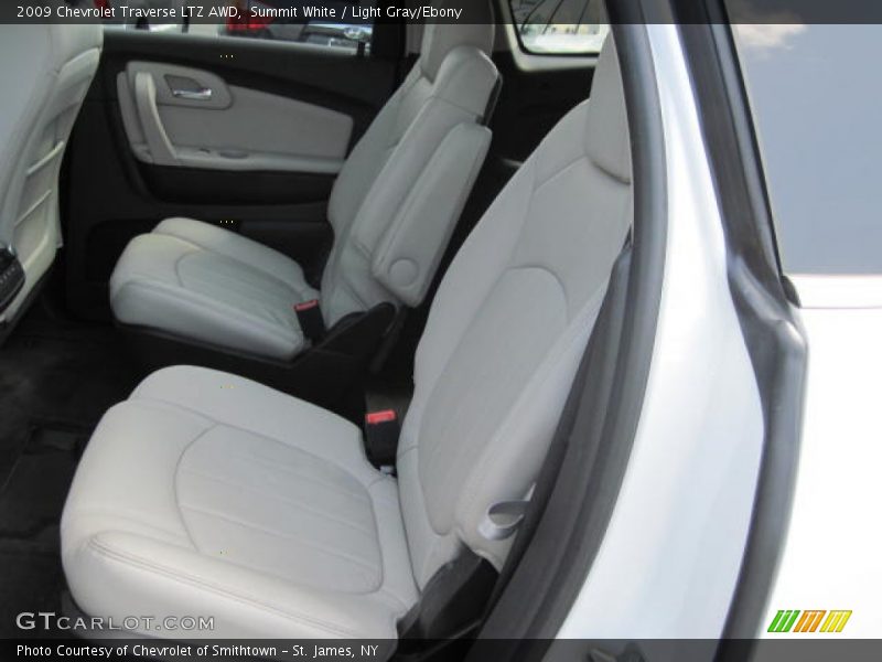  2009 Traverse LTZ AWD Light Gray/Ebony Interior