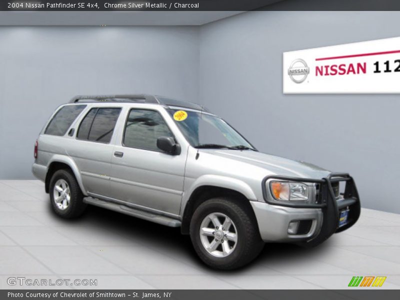 Chrome Silver Metallic / Charcoal 2004 Nissan Pathfinder SE 4x4