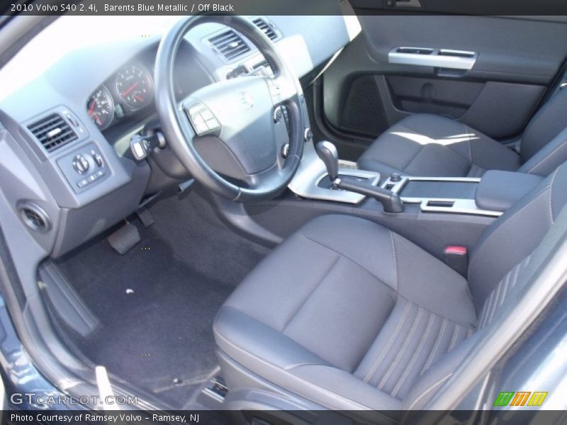 Barents Blue Metallic / Off Black 2010 Volvo S40 2.4i