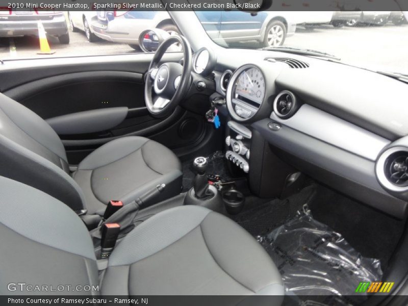 Sparkling Silver Metallic / Checkered Carbon Black/Black 2010 Mini Cooper Hardtop