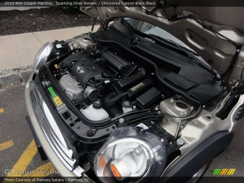 Sparkling Silver Metallic / Checkered Carbon Black/Black 2010 Mini Cooper Hardtop