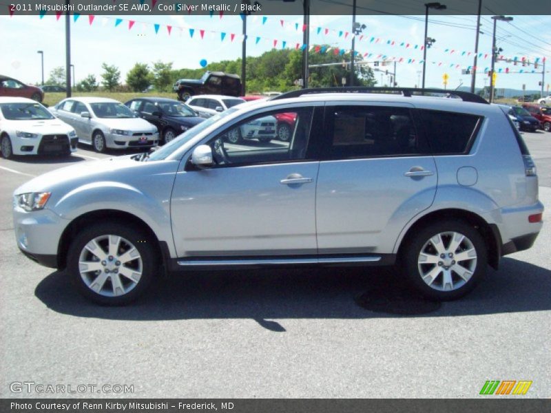 Cool Silver Metallic / Black 2011 Mitsubishi Outlander SE AWD