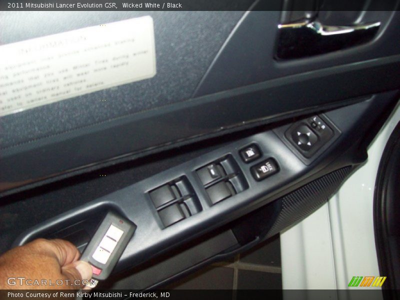 Wicked White / Black 2011 Mitsubishi Lancer Evolution GSR