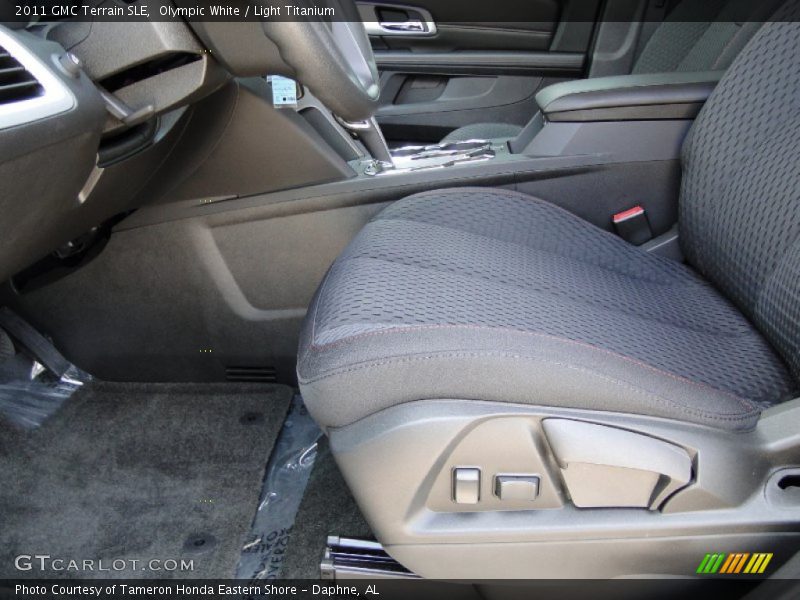 Olympic White / Light Titanium 2011 GMC Terrain SLE
