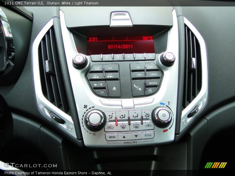 Olympic White / Light Titanium 2011 GMC Terrain SLE