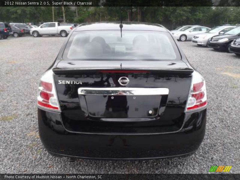 Super Black / Charcoal 2012 Nissan Sentra 2.0 S