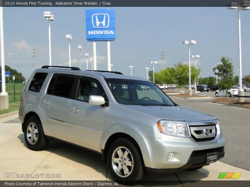 Front 3/4 View of 2010 Pilot Touring