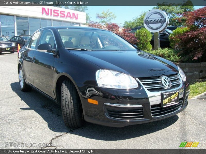 Black / Cornsilk Beige 2010 Volkswagen Jetta SE Sedan