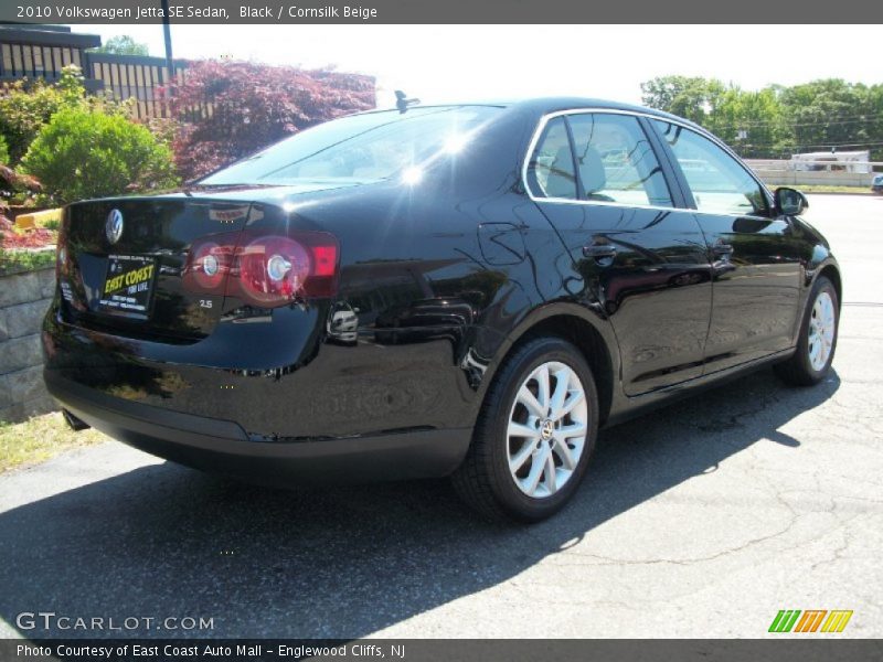 Black / Cornsilk Beige 2010 Volkswagen Jetta SE Sedan