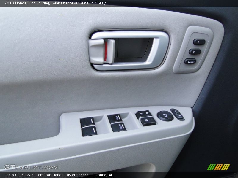 Controls of 2010 Pilot Touring