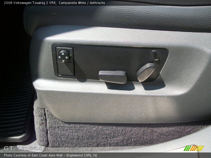 Campanella White / Anthracite 2008 Volkswagen Touareg 2 VR6