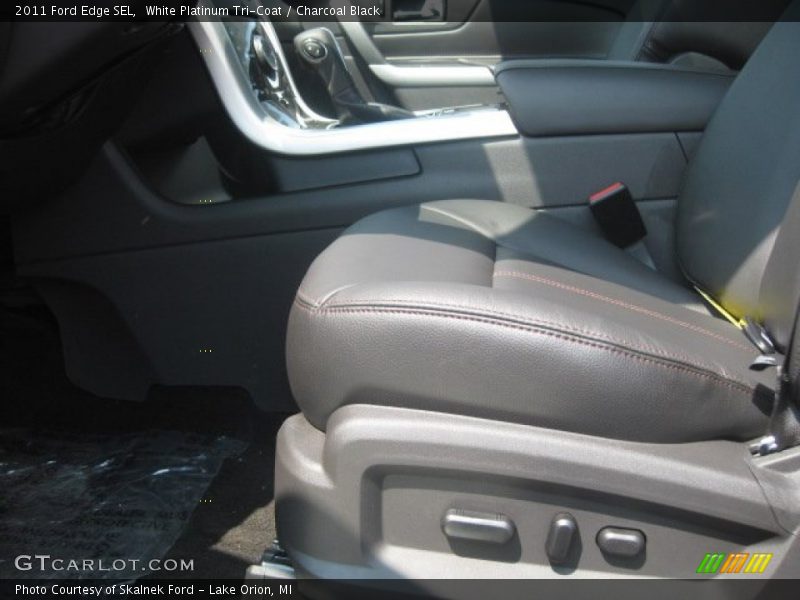 White Platinum Tri-Coat / Charcoal Black 2011 Ford Edge SEL