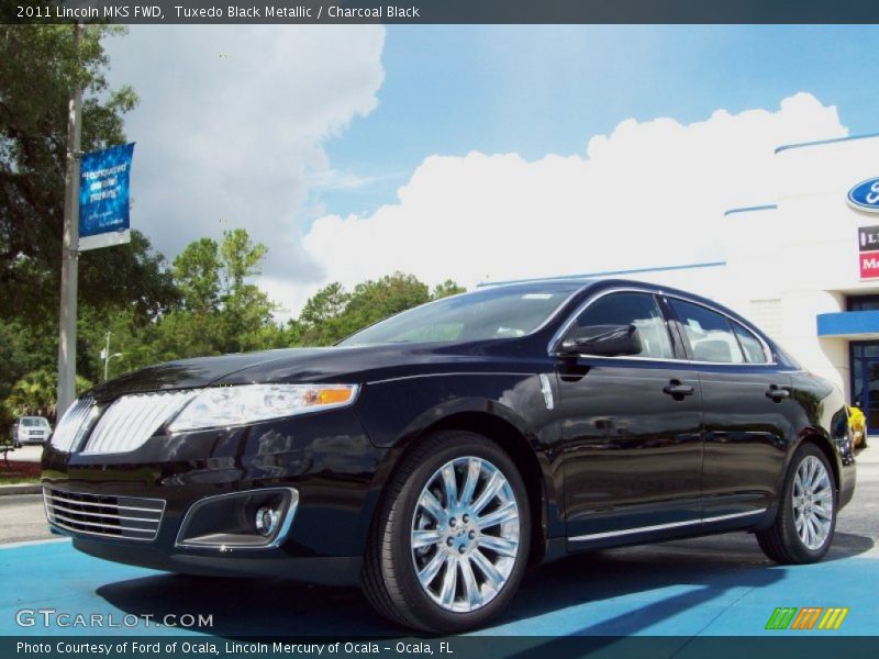 Tuxedo Black Metallic / Charcoal Black 2011 Lincoln MKS FWD