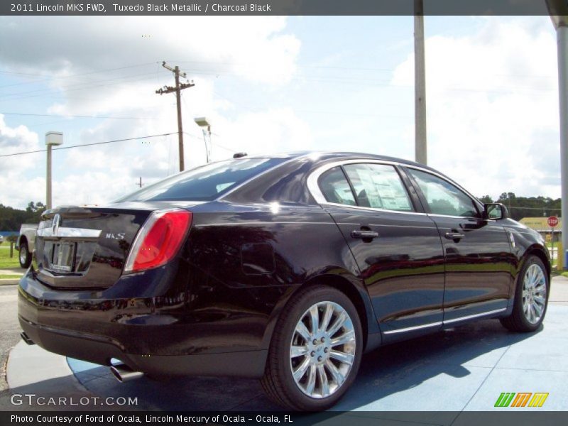 Tuxedo Black Metallic / Charcoal Black 2011 Lincoln MKS FWD