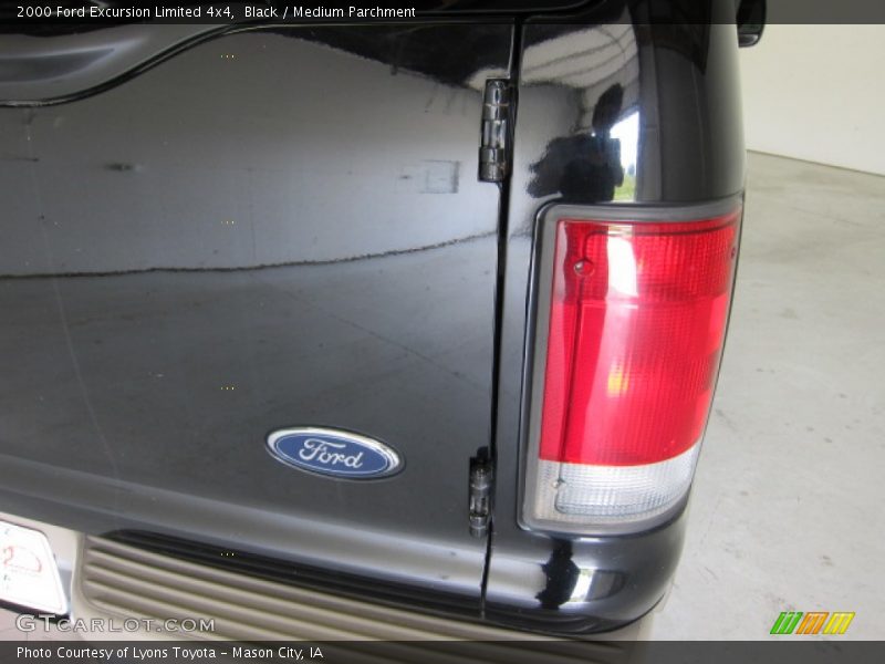 Black / Medium Parchment 2000 Ford Excursion Limited 4x4