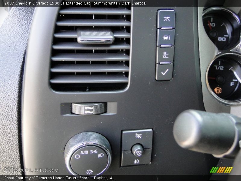 Controls of 2007 Silverado 1500 LT Extended Cab