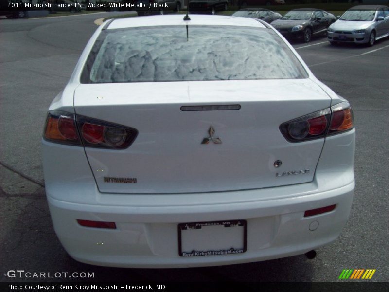 Wicked White Metallic / Black 2011 Mitsubishi Lancer ES