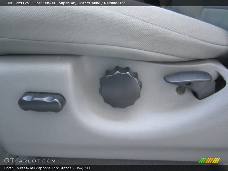 Oxford White / Medium Flint 2006 Ford F250 Super Duty XLT SuperCab