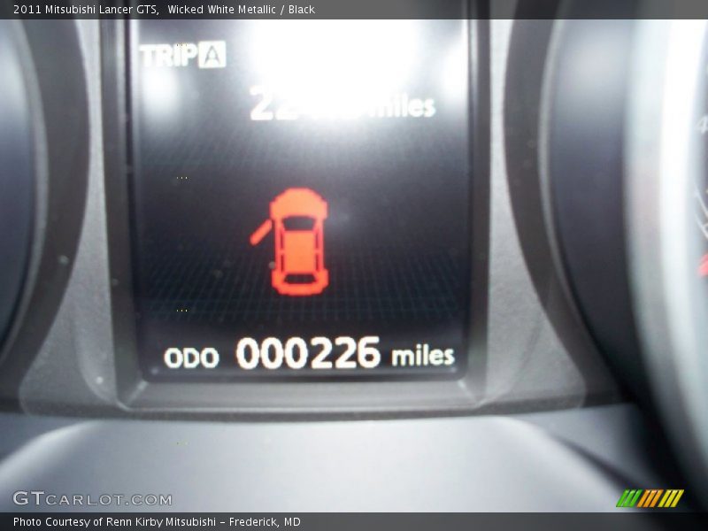 Wicked White Metallic / Black 2011 Mitsubishi Lancer GTS