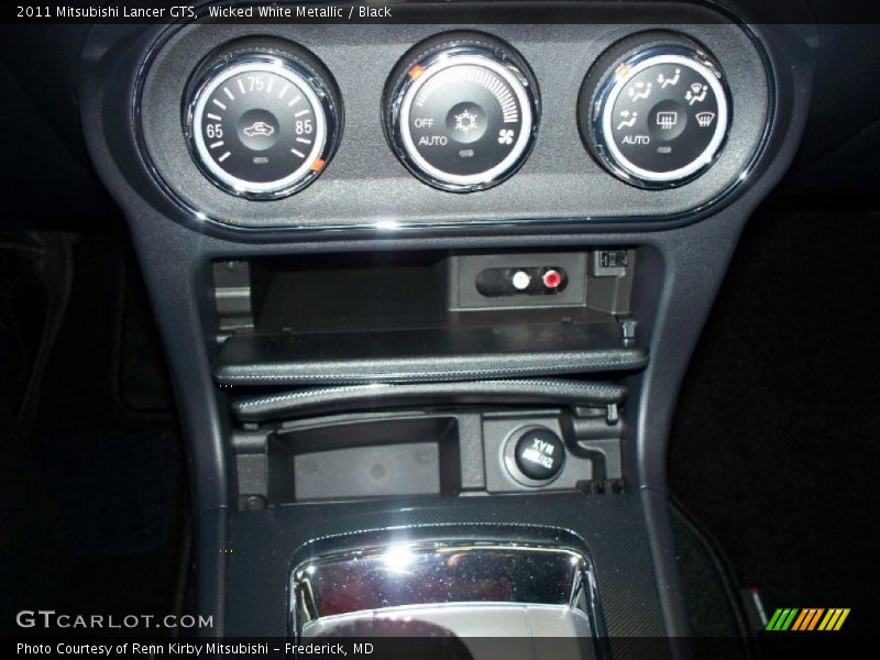 Wicked White Metallic / Black 2011 Mitsubishi Lancer GTS