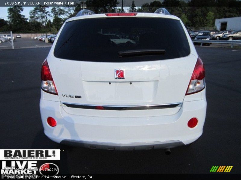 Polar White / Tan 2009 Saturn VUE XR