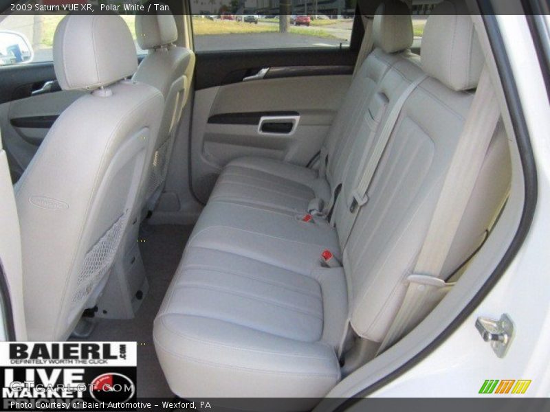 Polar White / Tan 2009 Saturn VUE XR